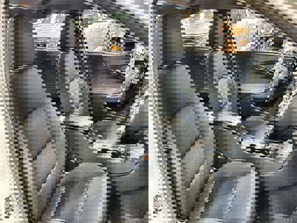 Used 2024 Chevrolet Malibu LT image 31