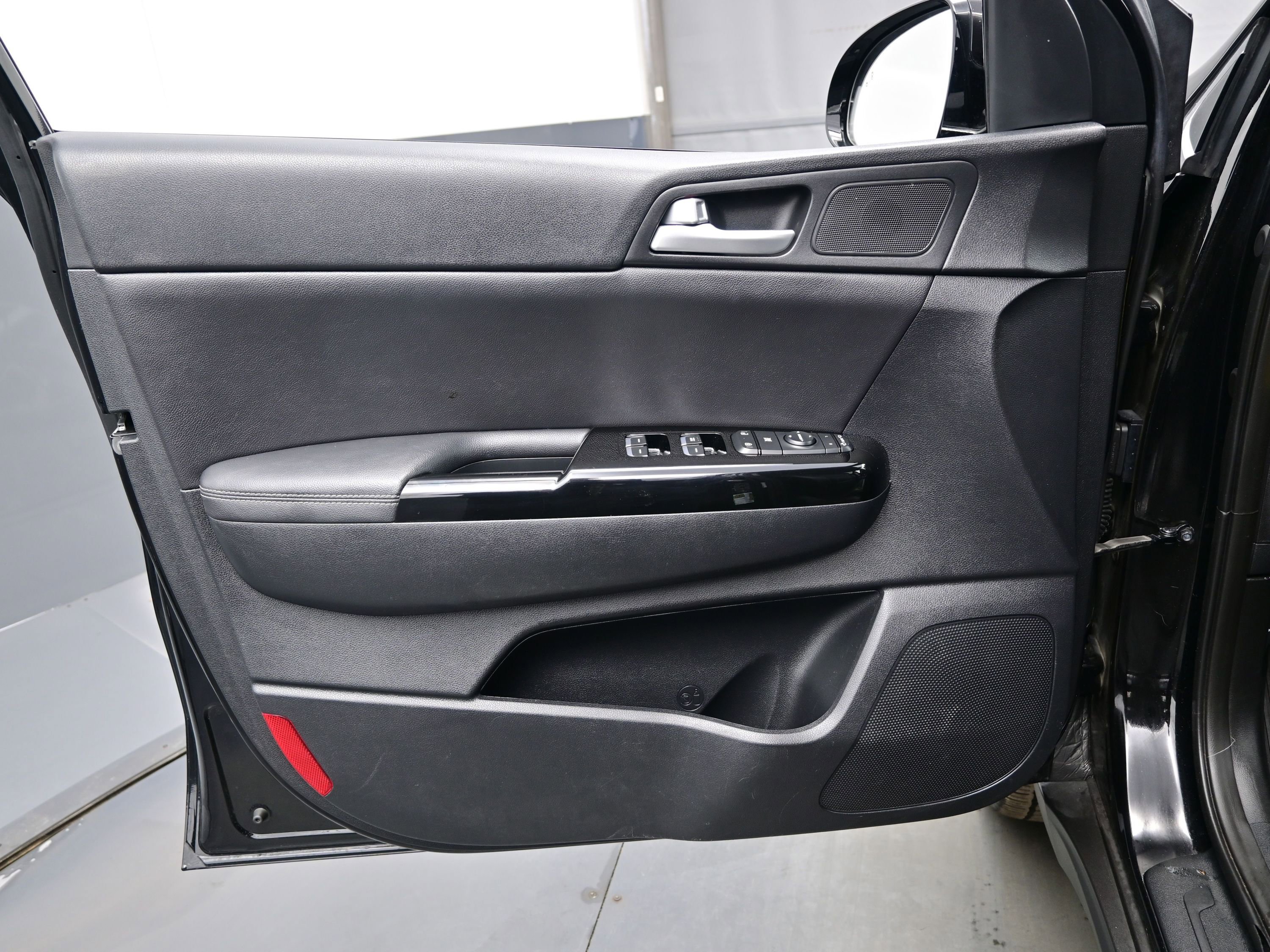 Used 2020 Kia Sportage EX image 9