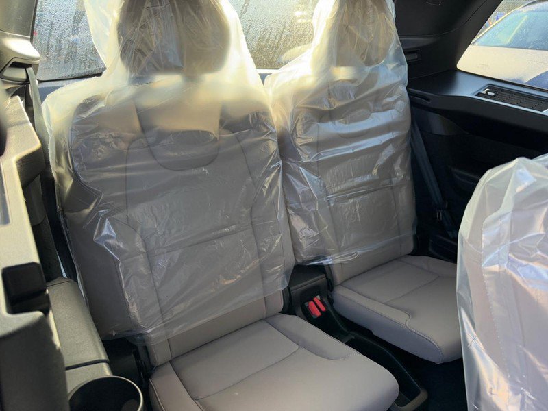 New 2026 Volvo XC90 B6 Plus w/ Protection Package Premier image 5