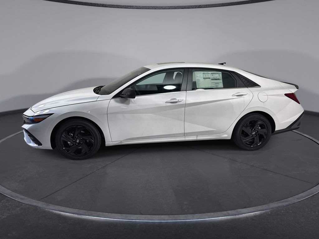 New 2026 Hyundai Elantra SEL Sport Premium FWD image 5