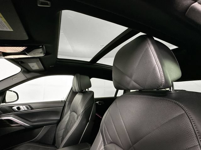 Used 2025 BMW X6 xDrive40i AWD/4WD image 18