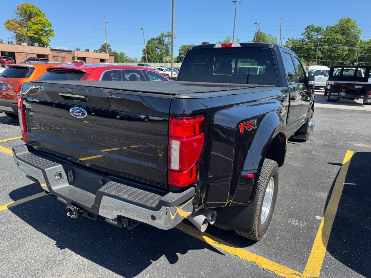 Used 2020 Ford F350 Lariat w/ Lariat Ultimate Package AWD/4WD image 10