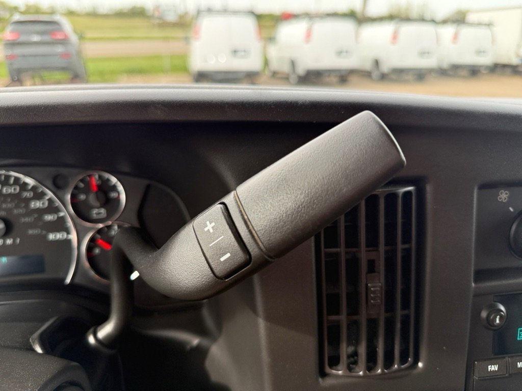 Used 2016 GMC Savana 3500 RWD image 20