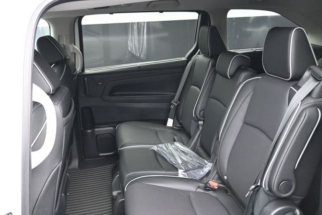 New 2026 Honda Odyssey Touring image 16
