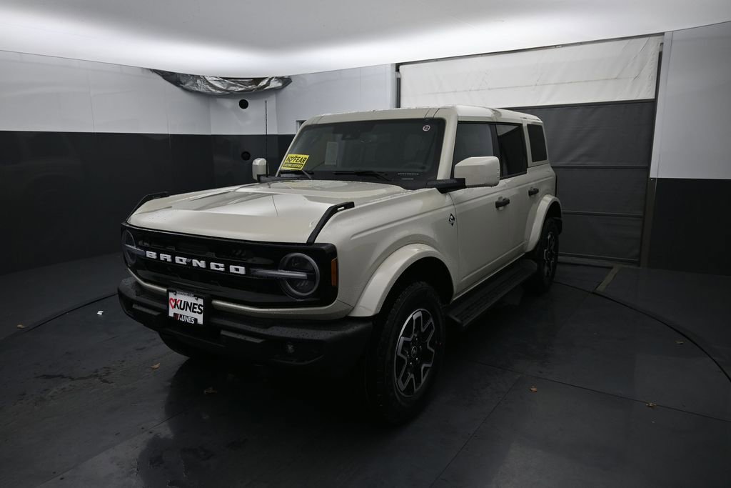 New 2026 Ford Bronco Outer Banks AWD/4WD image 10