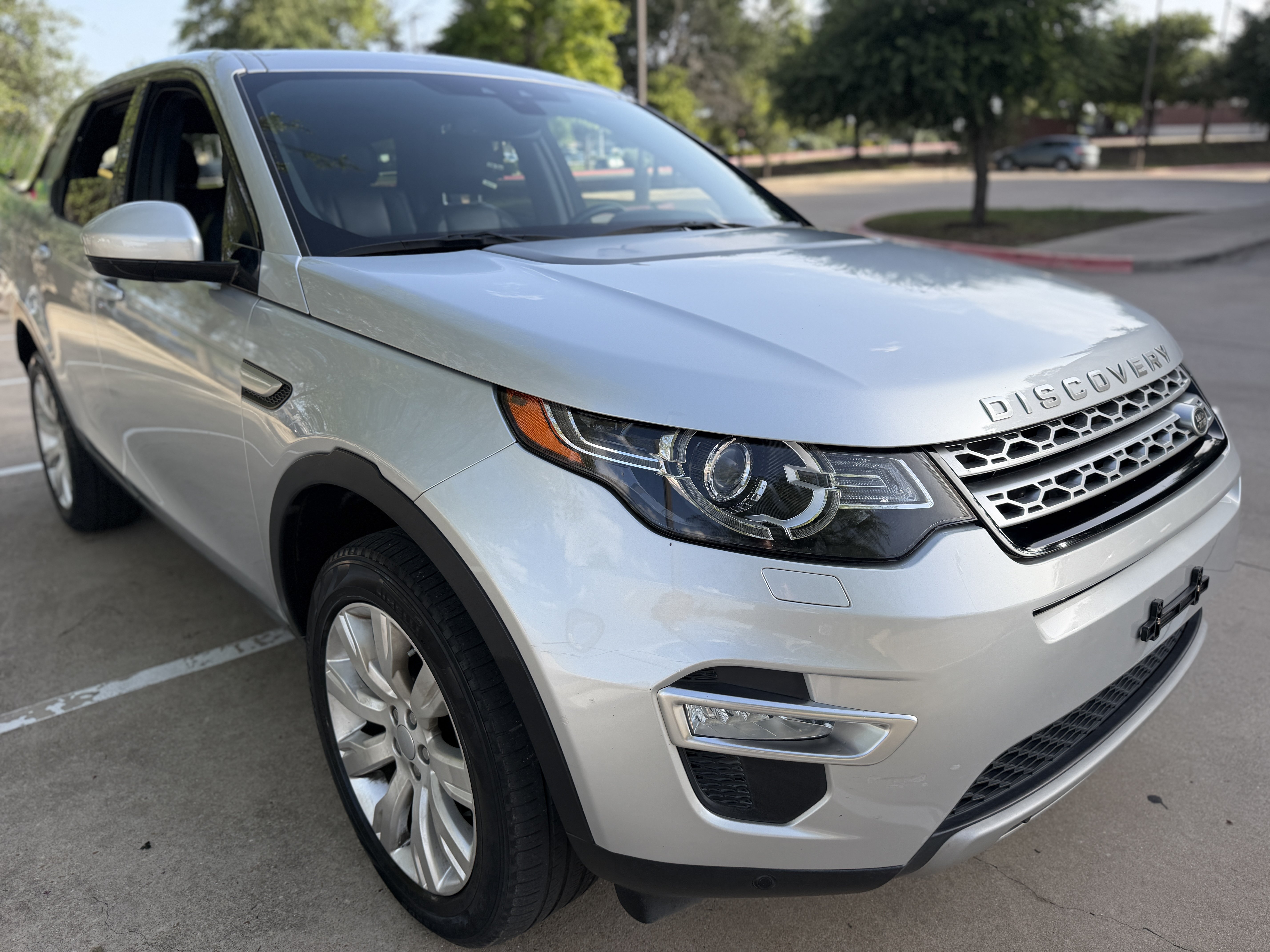 Used 2015 Land Rover Discovery Sport HSE Luxury AWD/4WD image 1