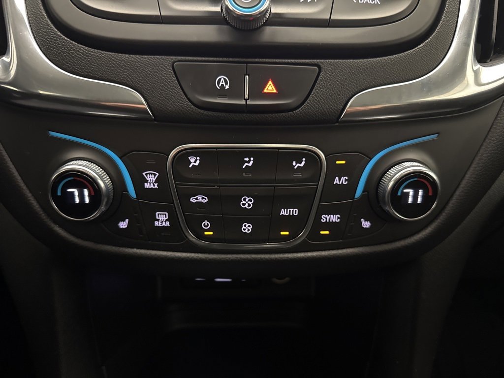 Used 2023 Chevrolet Equinox LT image 39