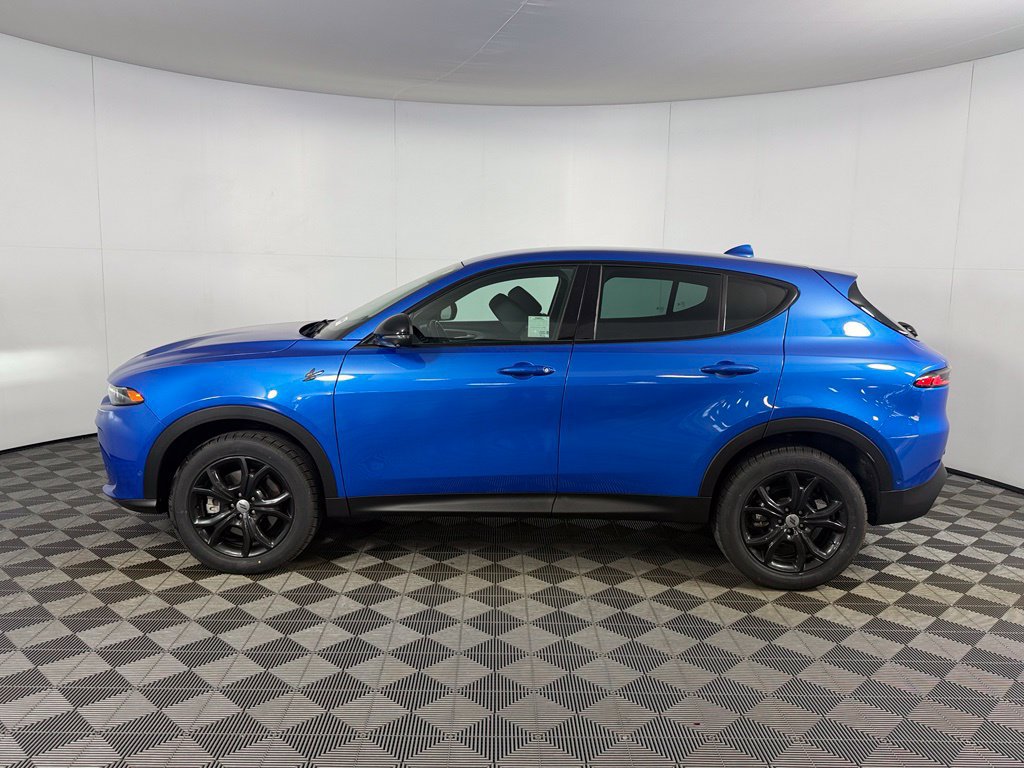 Used 2023 Dodge Hornet GT w/ Tech Pack w/o Parking AWD/4WD image 9