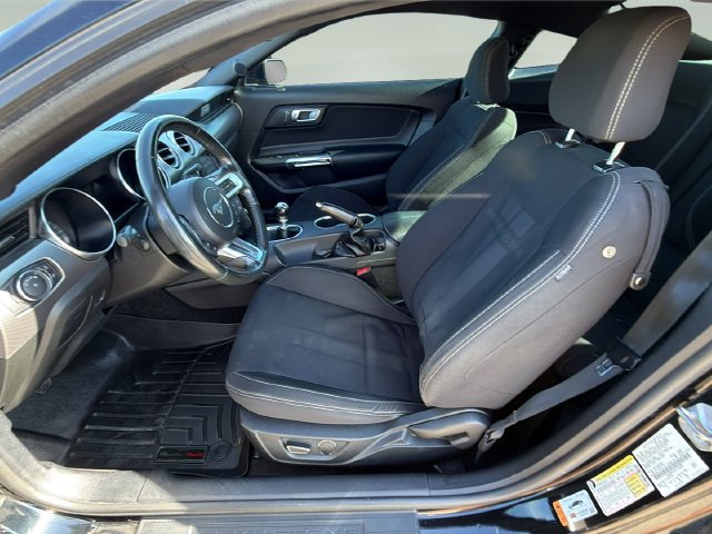 Used 2018 Ford Mustang GT RWD image 14