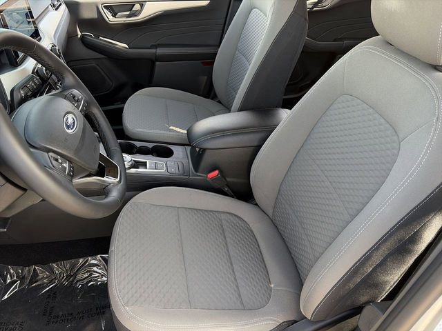 Used 2022 Ford Escape SE w/ SE Sport Appearance Package image 20