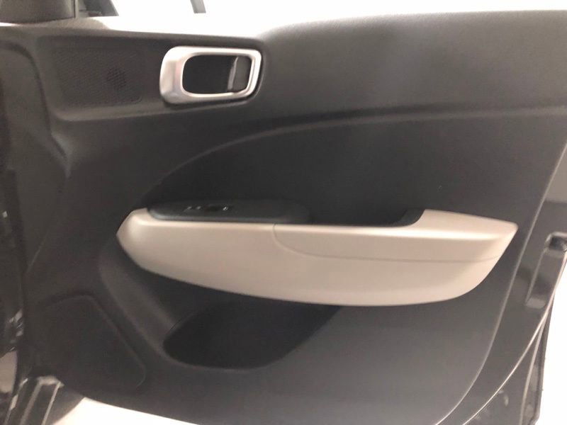 New 2026 Hyundai Venue SEL FWD image 14