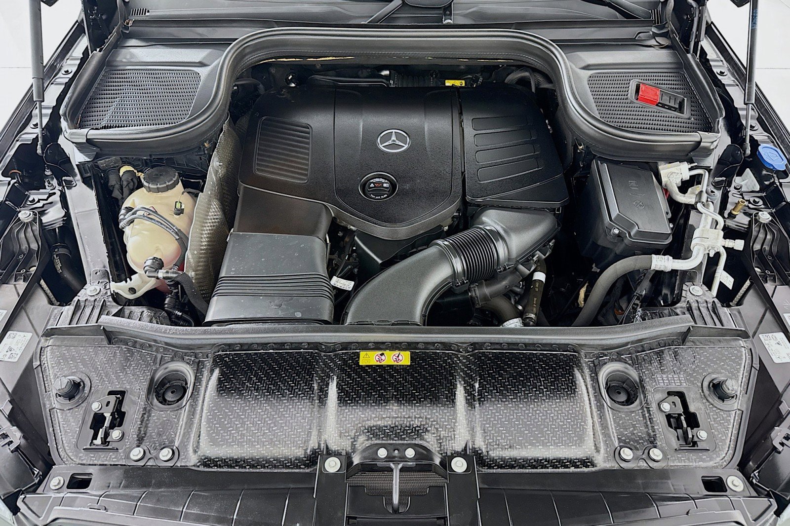 Used 2024 Mercedes-Benz GLE 350 4MATIC image 11