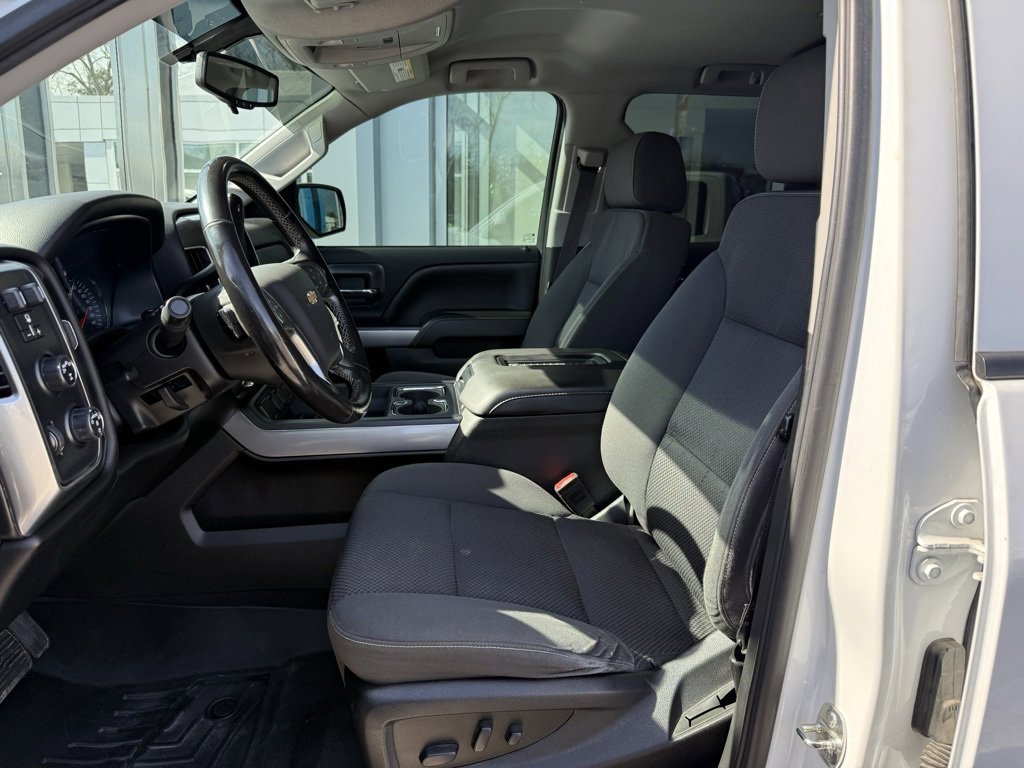 Used 2018 Chevrolet Silverado 1500 LT w/ Texas Edition image 7