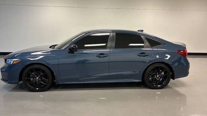 Used 2025 Honda Civic Sport image 5