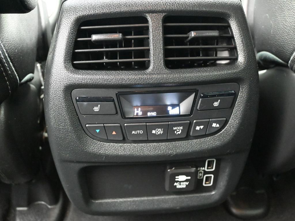 Used 2023 Honda Passport Elite image 12