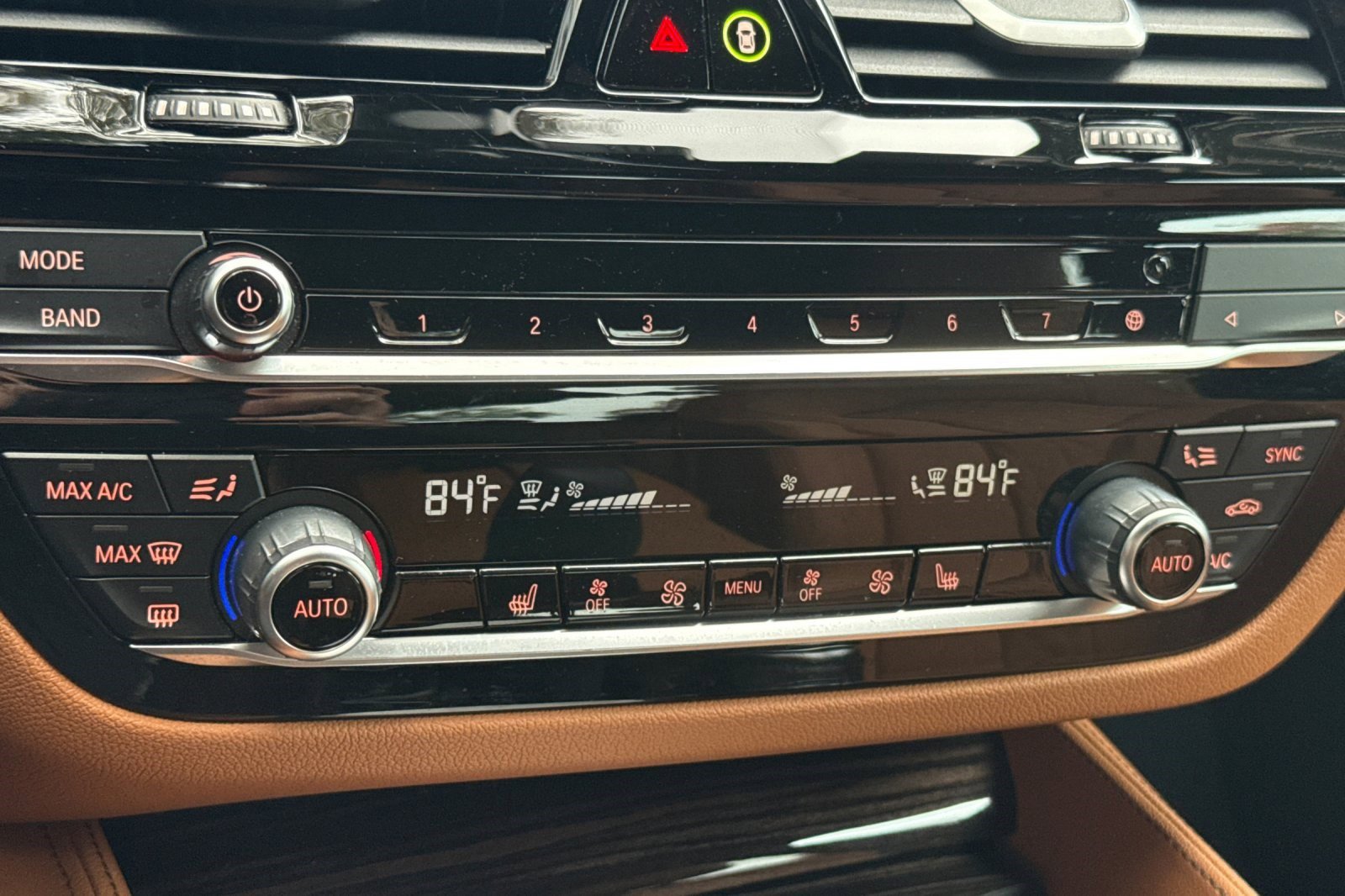 Certified 2023 BMW 530e xDrive w/ M Sport Package image 25