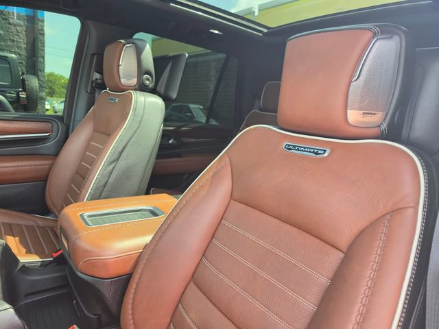Used 2023 GMC Yukon Denali Ultimate AWD/4WD image 29