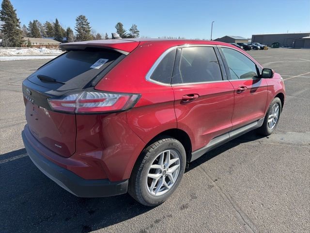 Used 2024 Ford Edge SEL w/ Convenience Package image 5