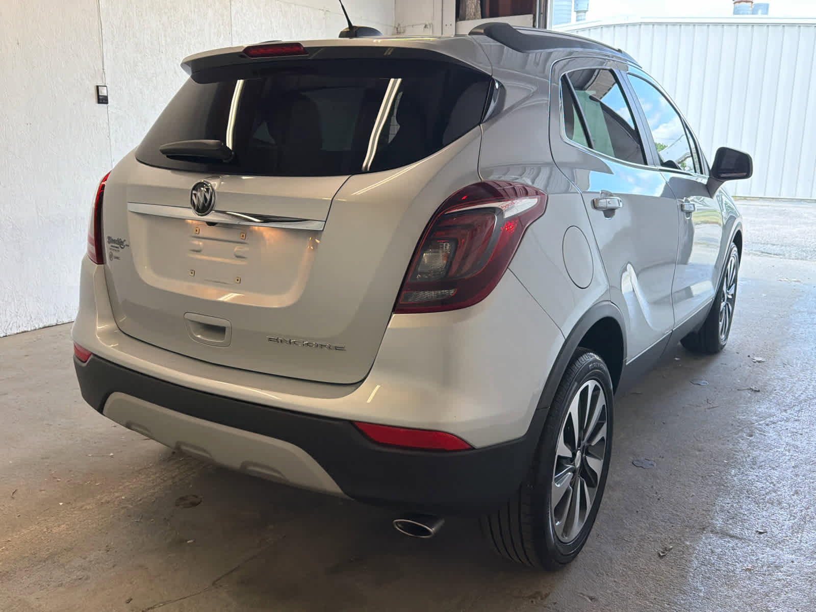 Used 2021 Buick Encore Preferred image 5