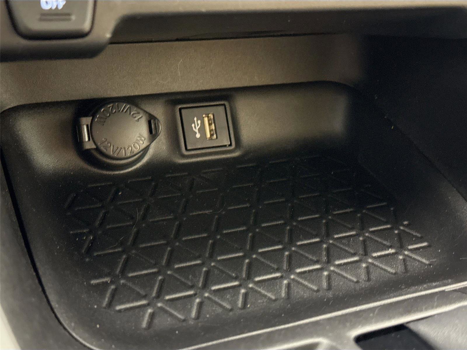 Used 2023 Toyota RAV4 LE image 24