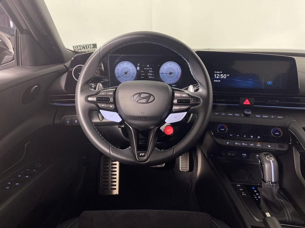Certified 2025 Hyundai Elantra N image 15