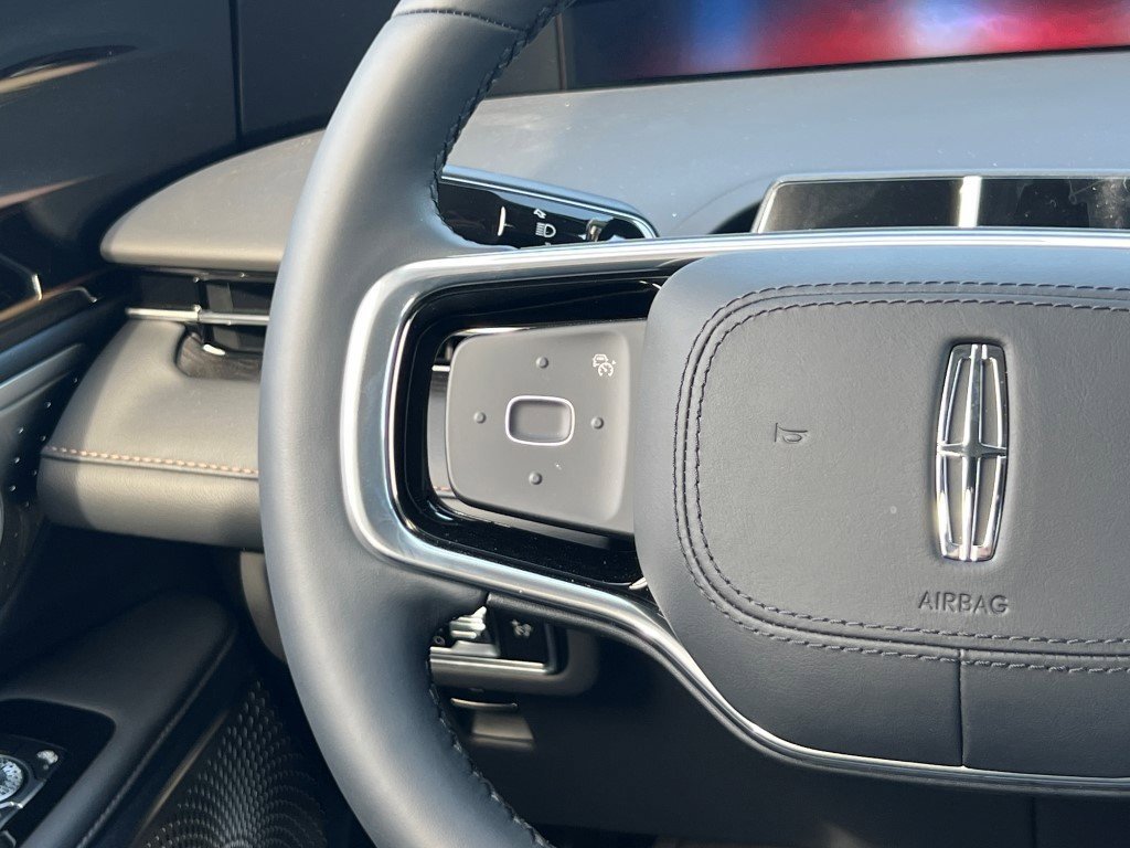 New 2026 Lincoln Nautilus Reserve image 22