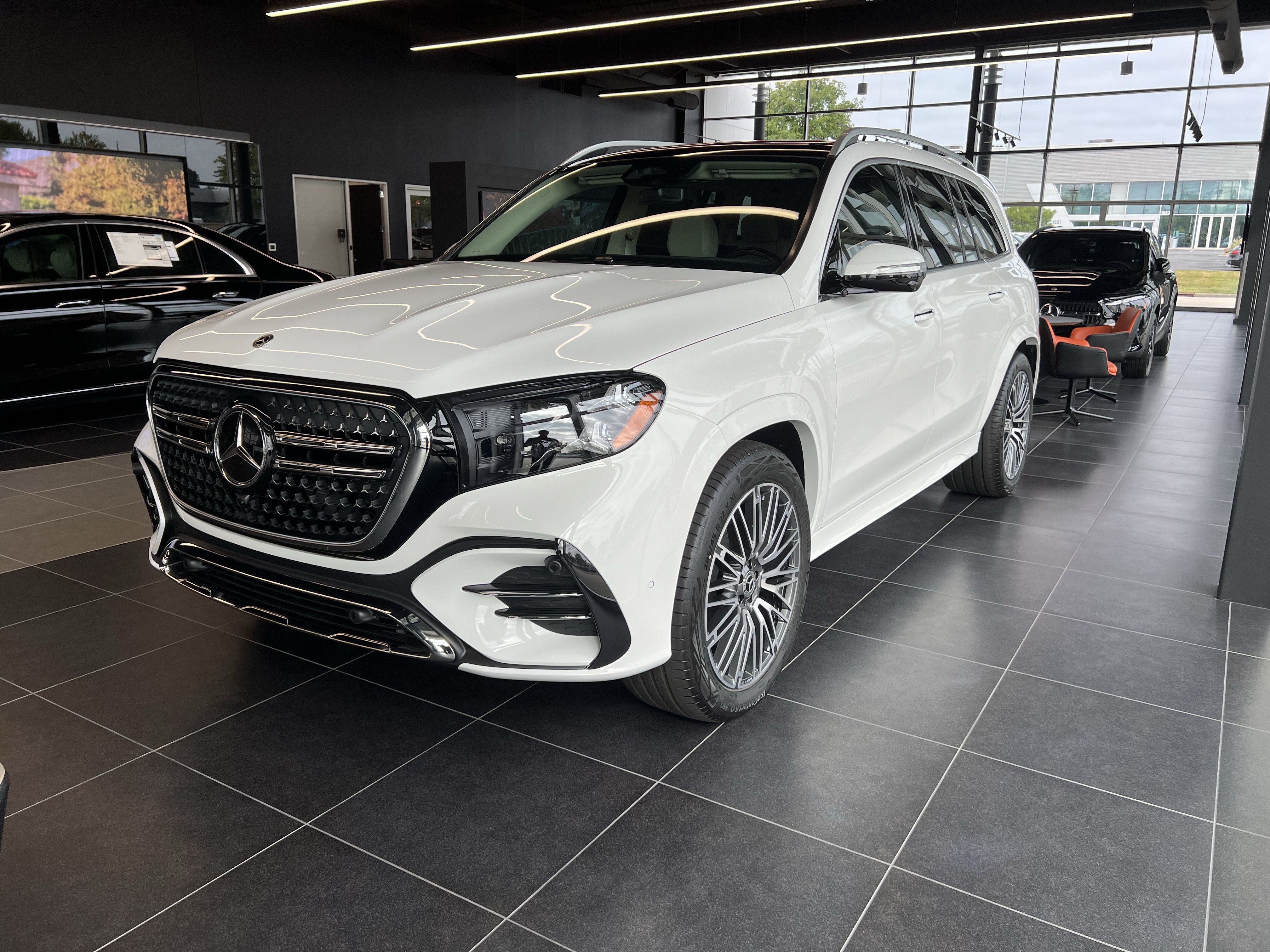 New 2027 Mercedes-Benz GLS 450 4MATIC image 3