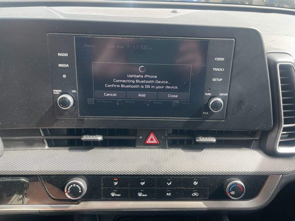 Used 2024 Kia Sportage LX image 12