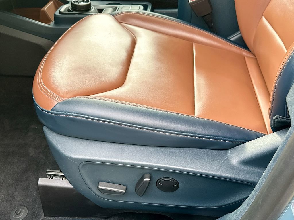 Used 2022 Ford Maverick Lariat w/ Lariat Luxury Package image 9