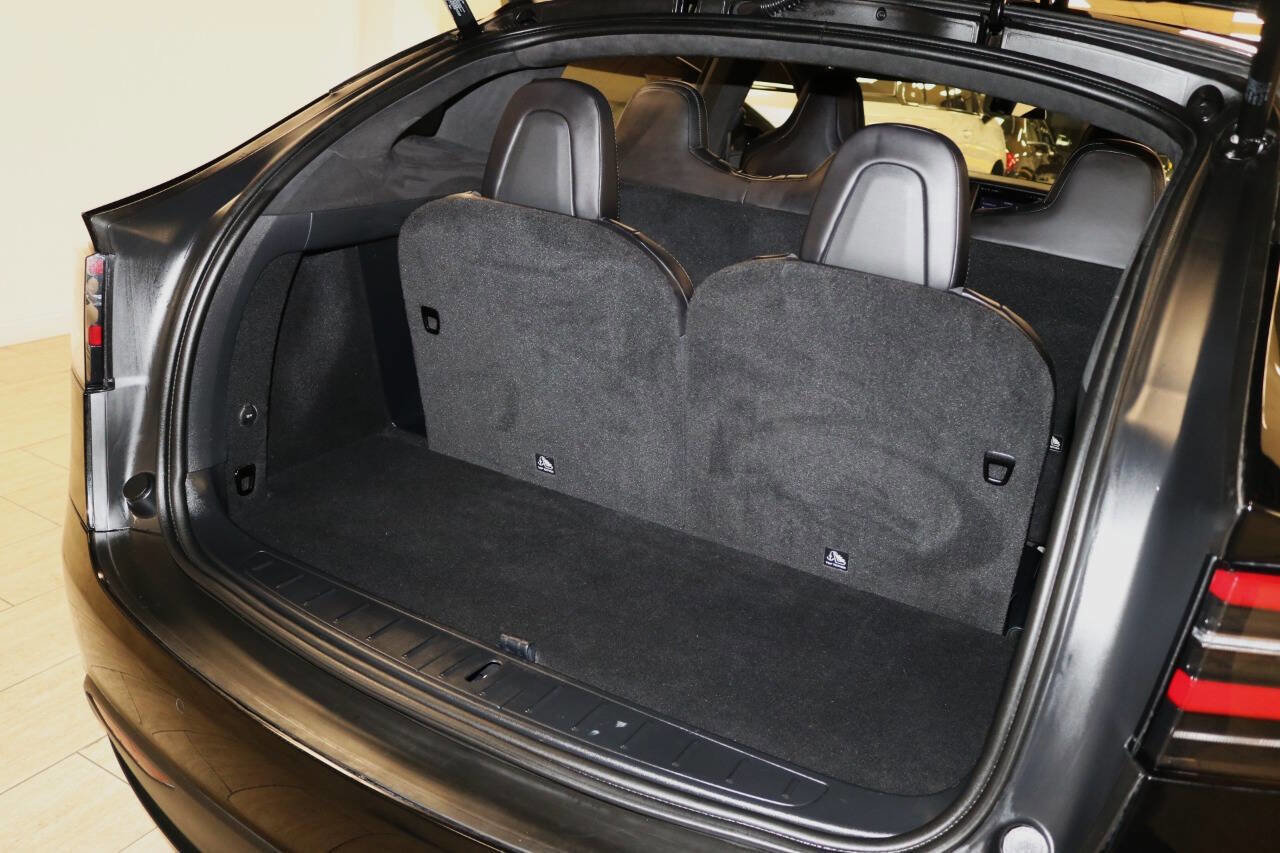 Used 2020 Tesla Model X image 97