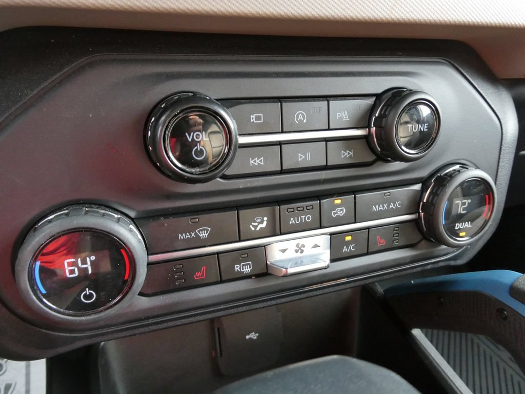 Used 2023 Ford Bronco Wildtrak AWD/4WD image 27