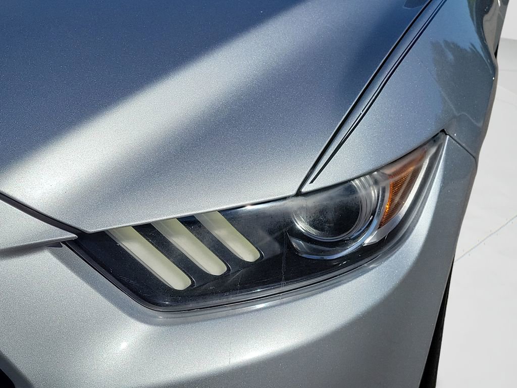 Used 2017 Ford Mustang Premium image 17