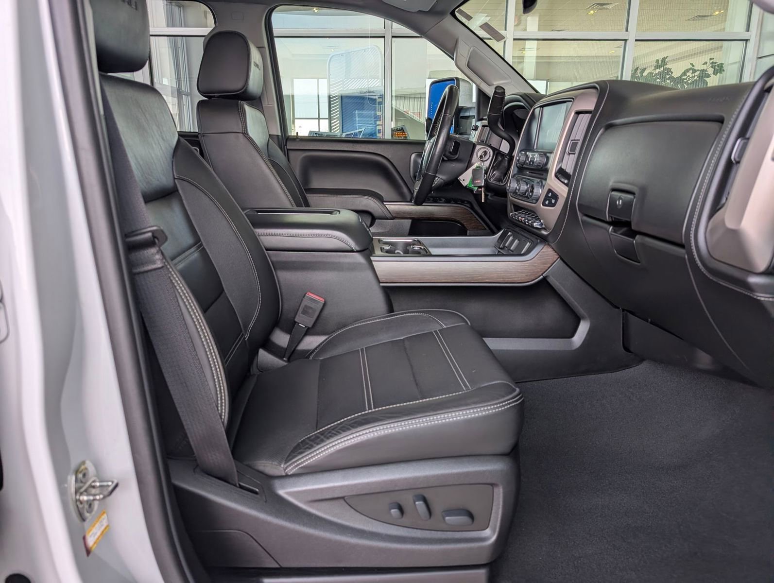 Used 2019 GMC Sierra 3500 Denali image 34