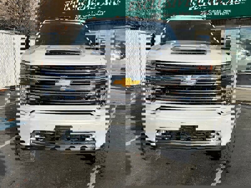 Used 2020 Chevrolet Silverado 3500 High Country w/ Z71 Off-Road Package image 2