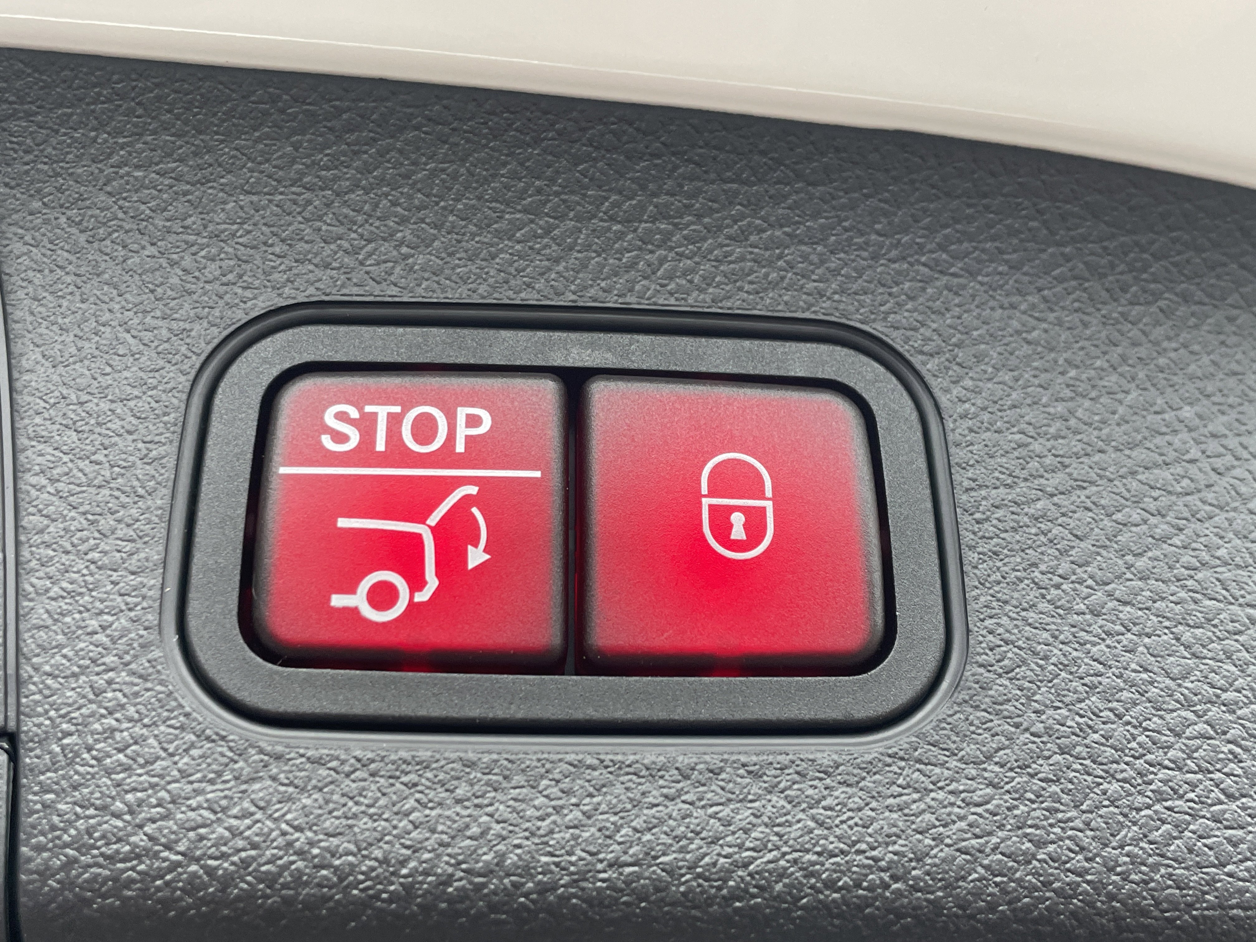 New 2026 Mercedes-Benz GLA 250 4MATIC image 10