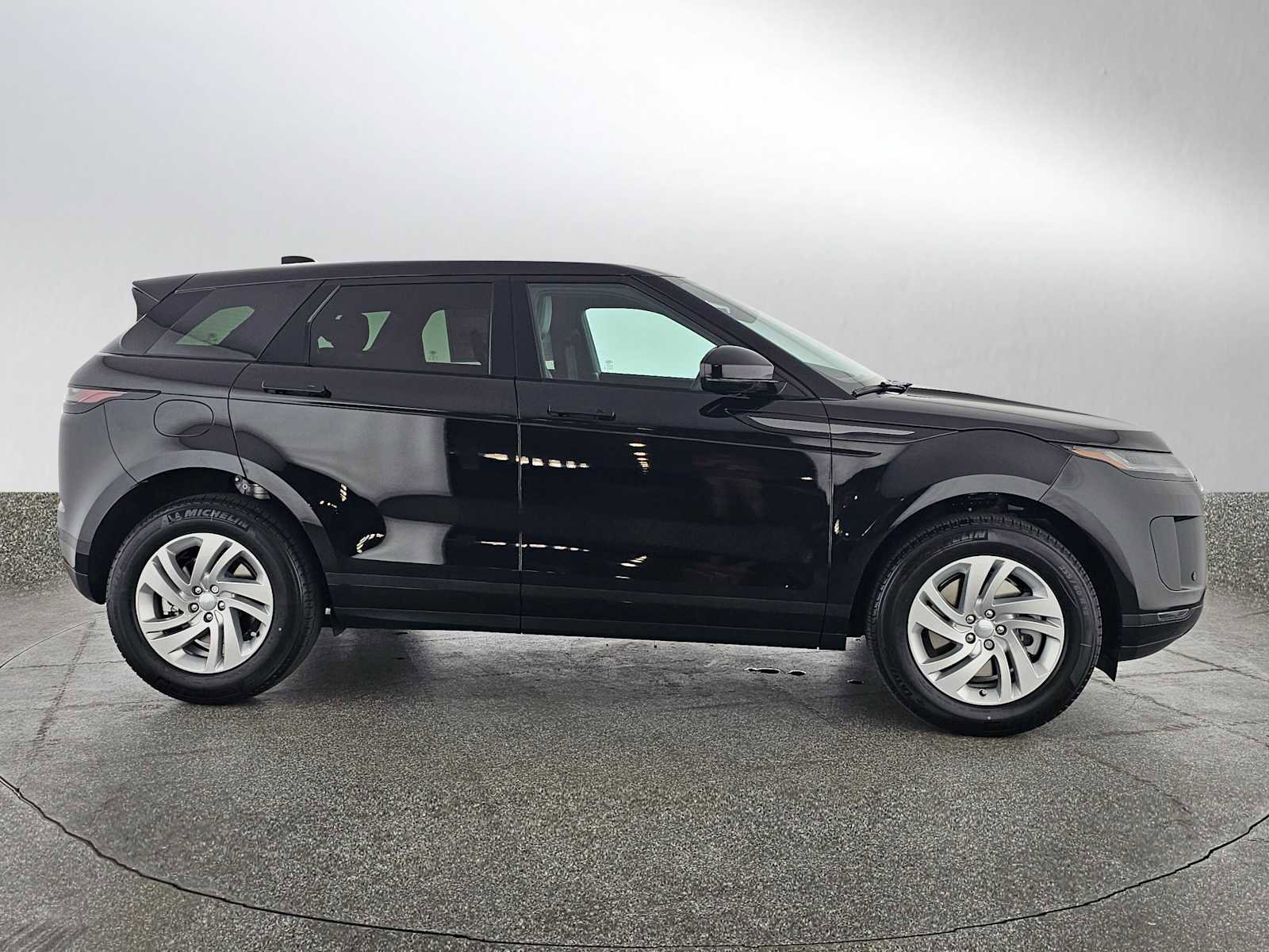 New 2026 Land Rover Range Rover Evoque S AWD/4WD image 6