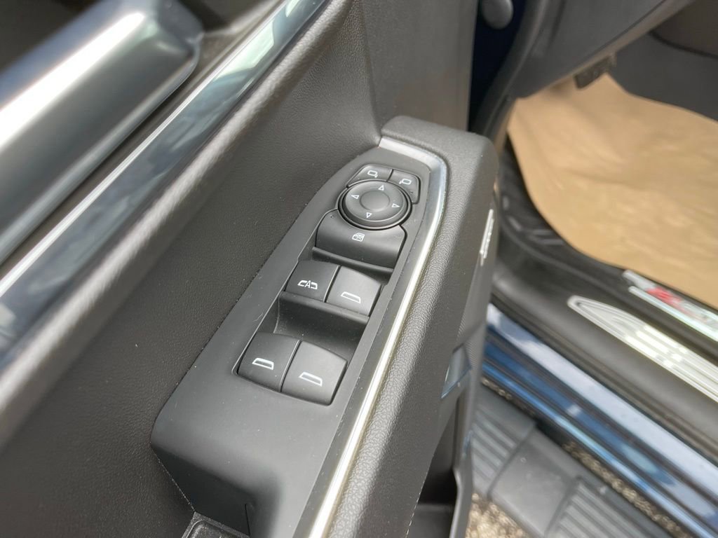 Used 2023 Chevrolet Silverado 1500 LT Trail Boss w/ Convenience Package II image 10