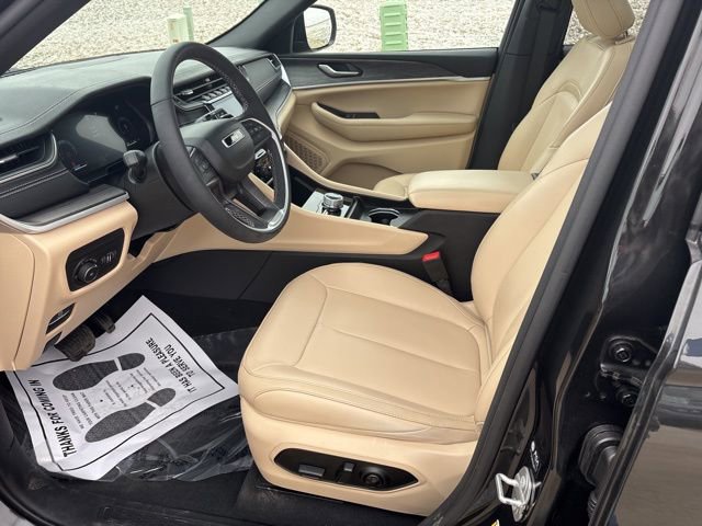 Used 2024 Jeep Grand Cherokee Limited w/ Trailer Tow Package image 14