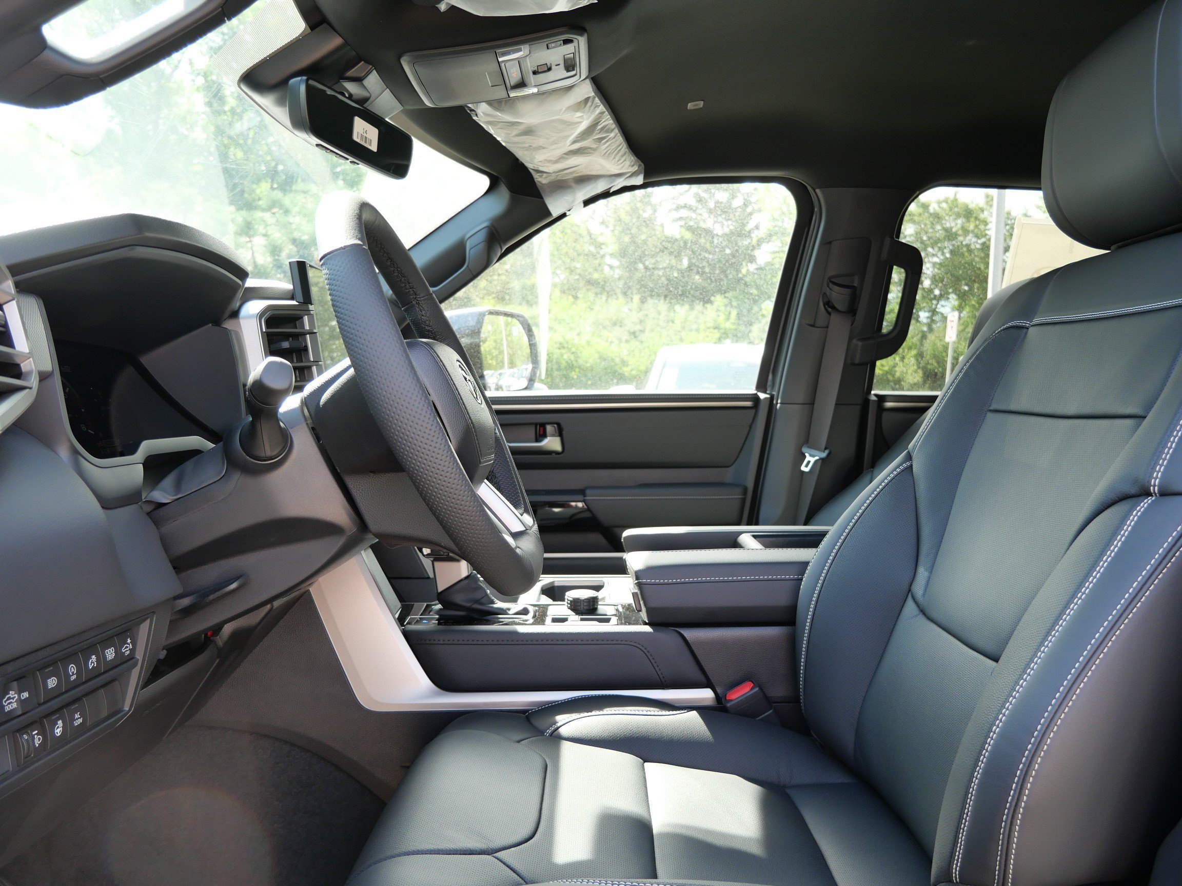 New 2026 Toyota Tundra Limited w/ Power Package AWD/4WD image 5