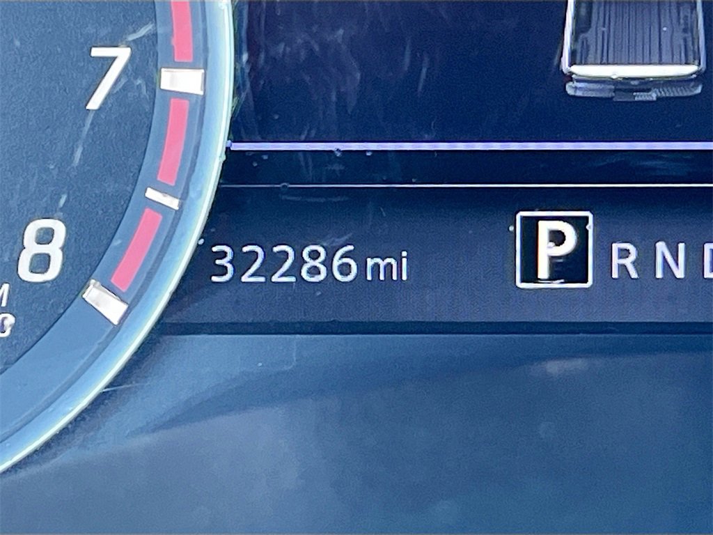 Used 2024 Nissan Titan Platinum Reserve w/ Moonroof Package image 12