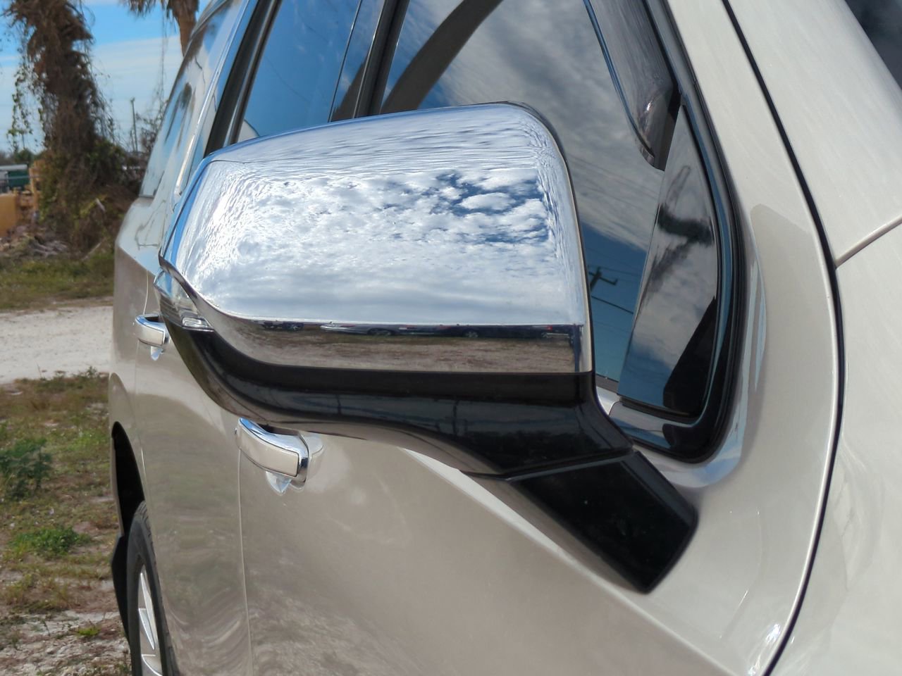 Used 2021 Chevrolet Tahoe Premier AWD/4WD image 11