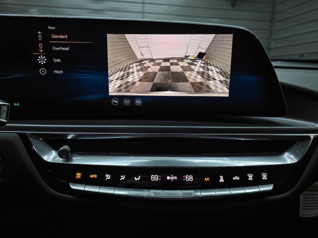 Used 2024 Cadillac Lyriq Tech w/ Driver Assist Package AWD/4WD image 27