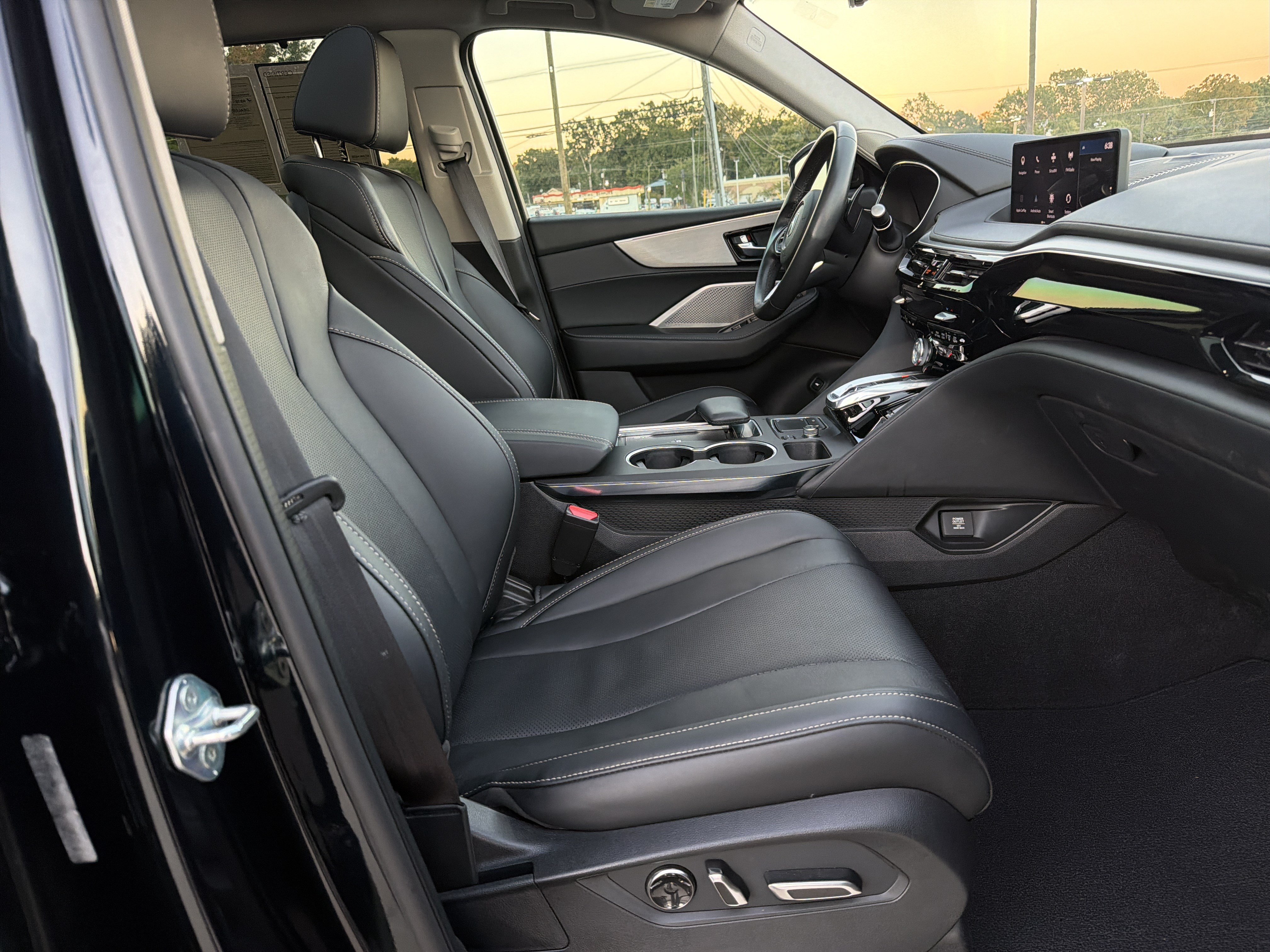 Certified 2024 Acura MDX w/ Technology Package AWD/4WD image 34