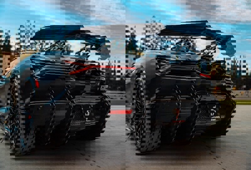 Used 2024 Lamborghini Revuelto image 31