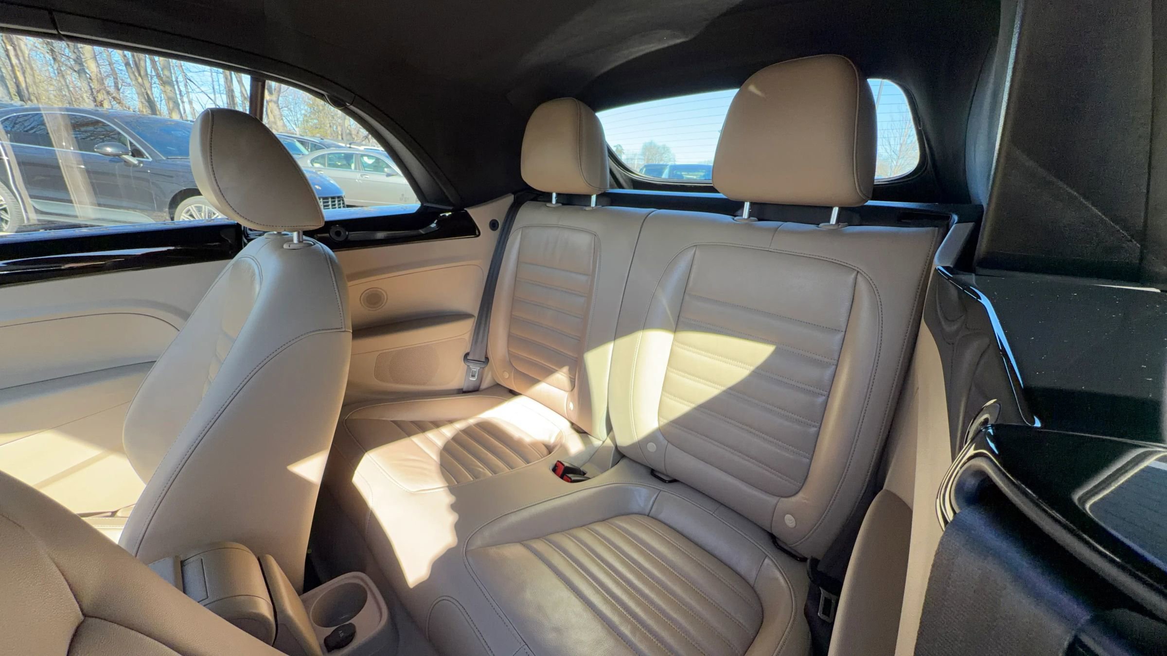 Used 2015 Volkswagen Beetle R-Line image 31