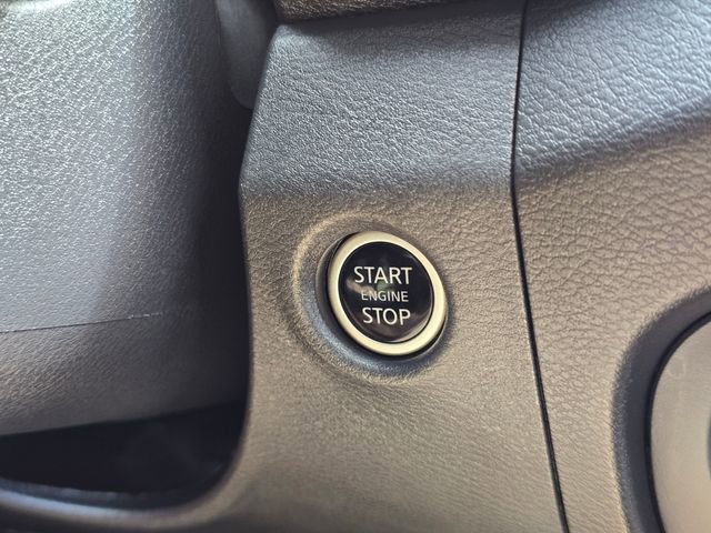 Used 2023 Nissan Frontier PRO-4X w/ Pro Convenience Package image 39