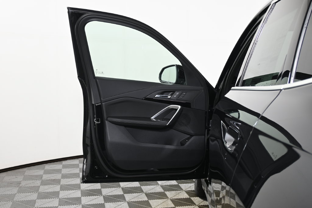 Used 2026 BMW X1 xDrive28i w/ Technology Package AWD/4WD image 28