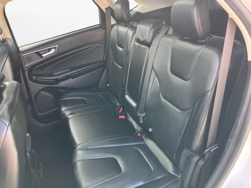 Used 2021 Ford Edge Titanium AWD/4WD image 15
