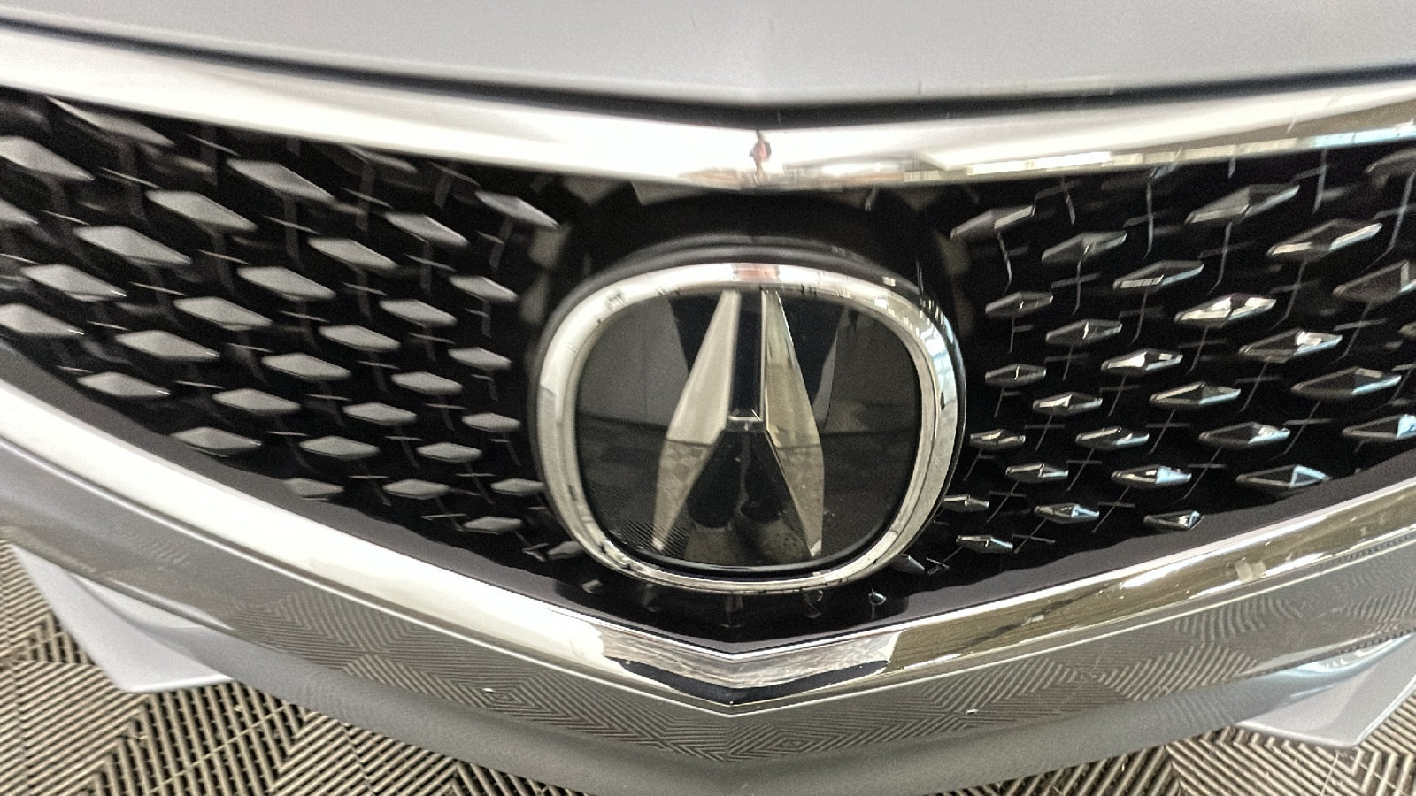 Used 2018 Acura TLX V6 SH-AWD image 8