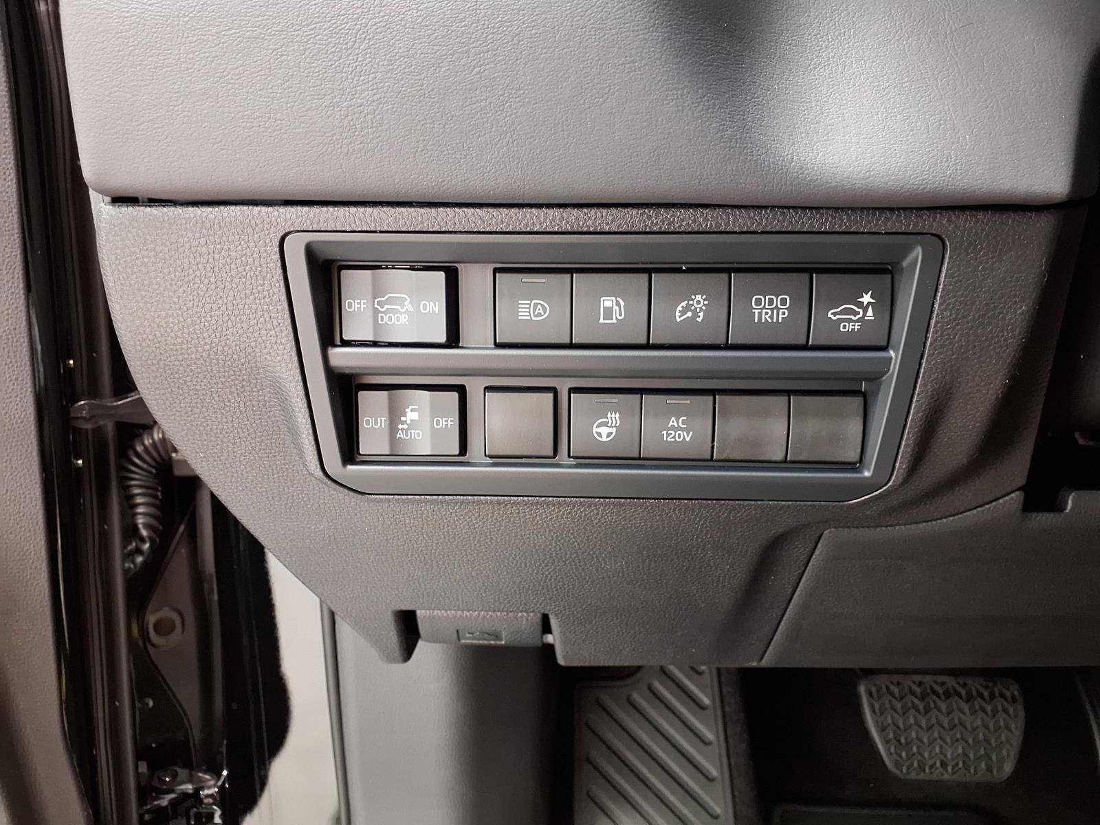 New 2026 Toyota Sequoia Platinum image 24